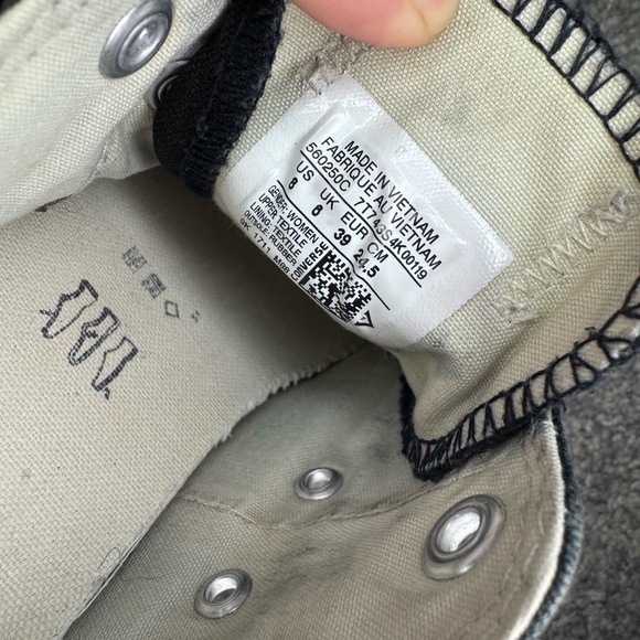 Converse Classic Black and White Low-Tops - Picture 8 of 8